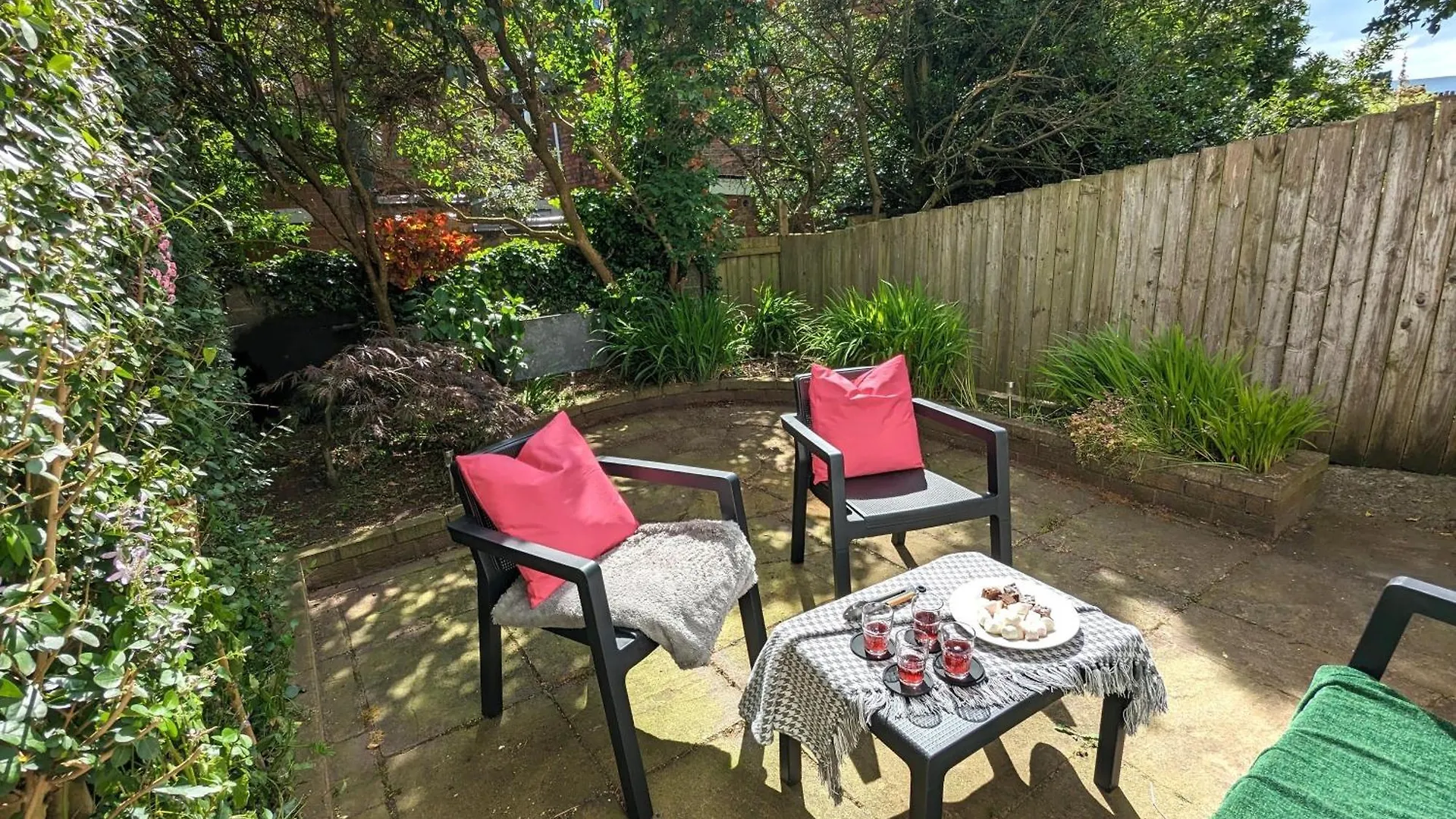 Heart Of Belfast With Private Garden Villa 0*,